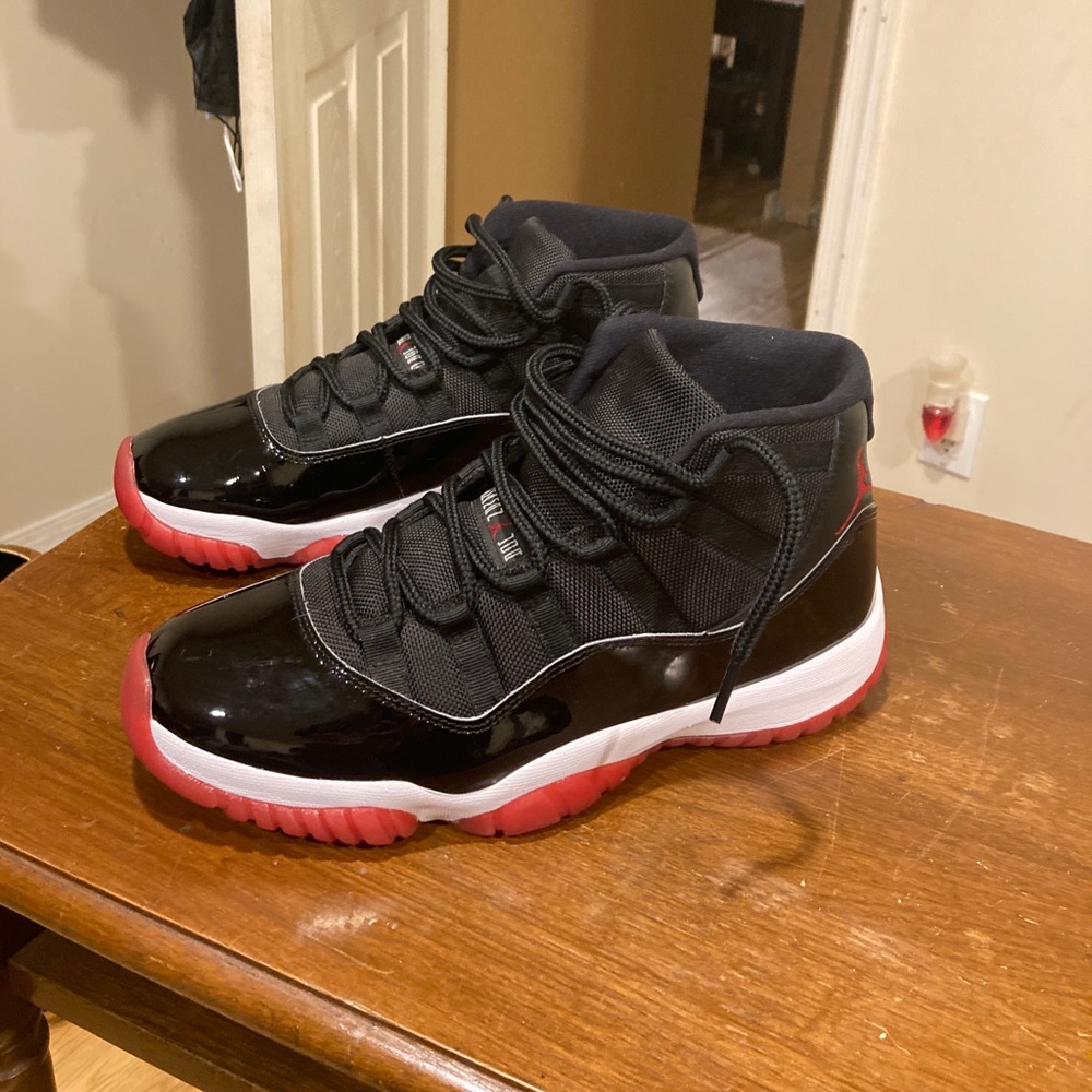 Air Jordan 11 Breds